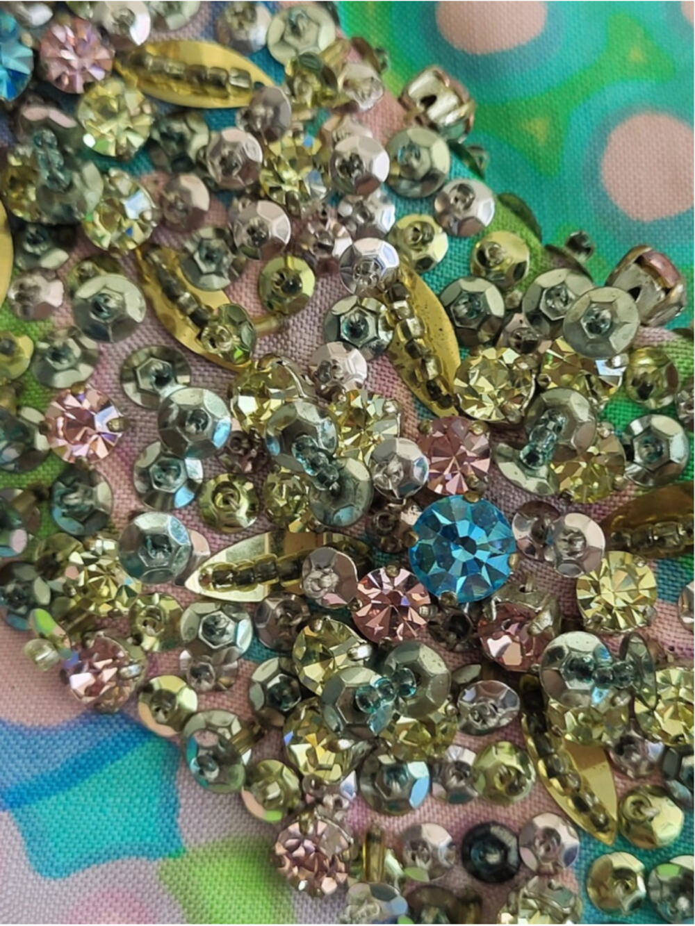 Vintage 1960s Saks Fifth Avenue Jeweled Mod Shift Dress - Picture 5 of 12